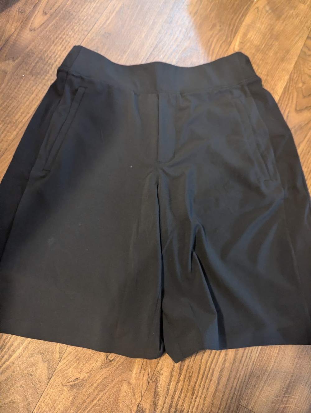 Athleta Women's Size 4 Black Pull On Bermuda Shorts Business Casual Summer